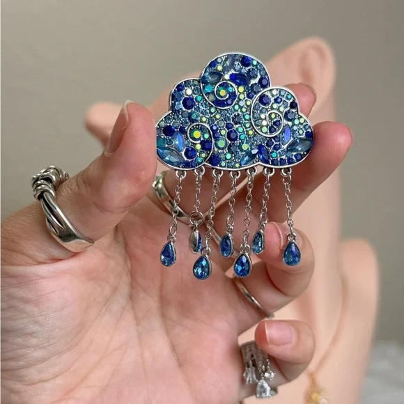 ⚜️🌧️ Cloudé | Blue and Silver Cloud Brooch 🌧️ - Picture 8 of 9